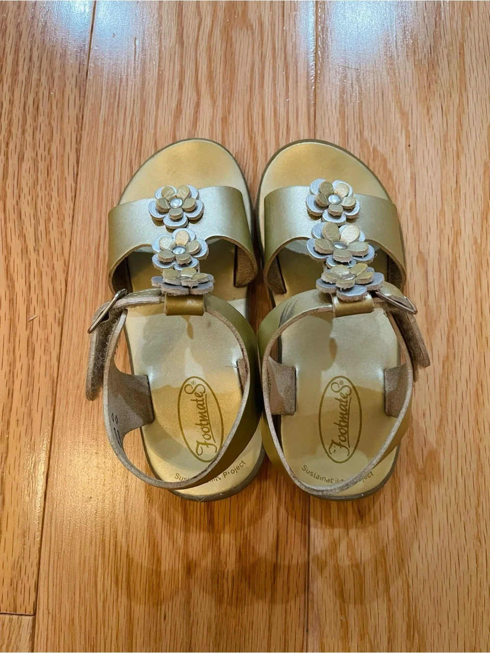 FootMates Metallic Gold Floral Strap Toddler Sandals